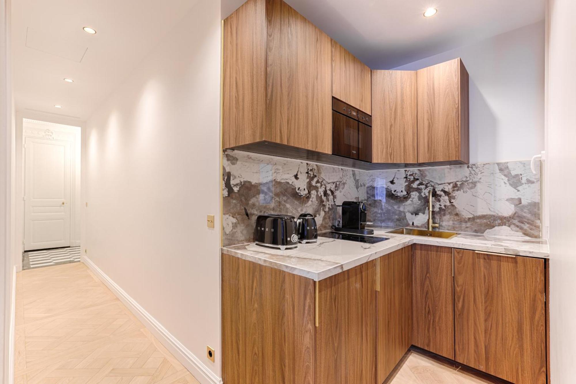 Elegant Luxury Apartment For 6 On Champs-Elysees Paris Extérieur photo
